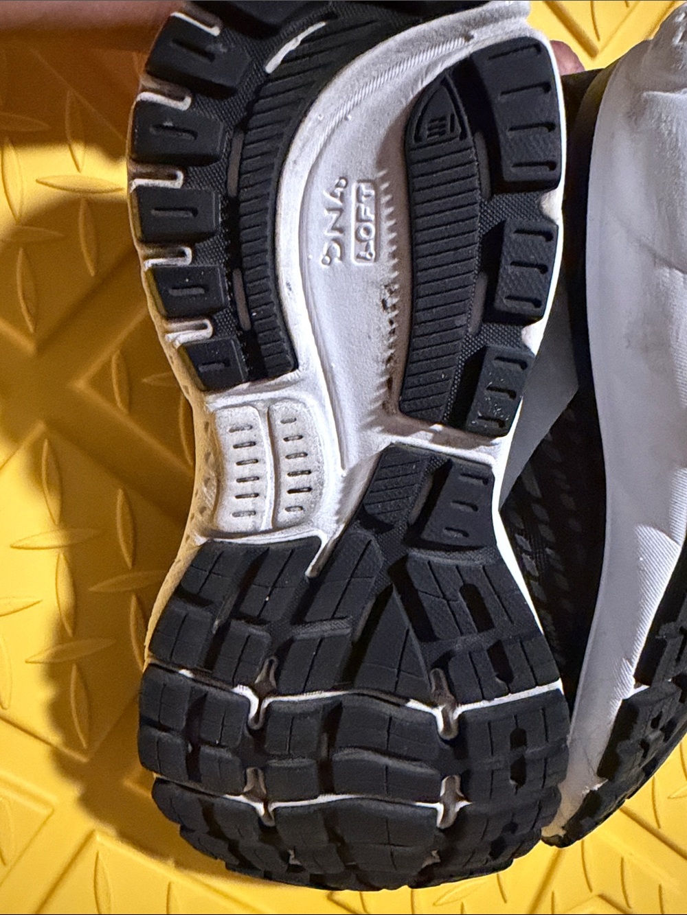 Brooks women’s Black and White Athletic Sneakers - Picture 4 of 7